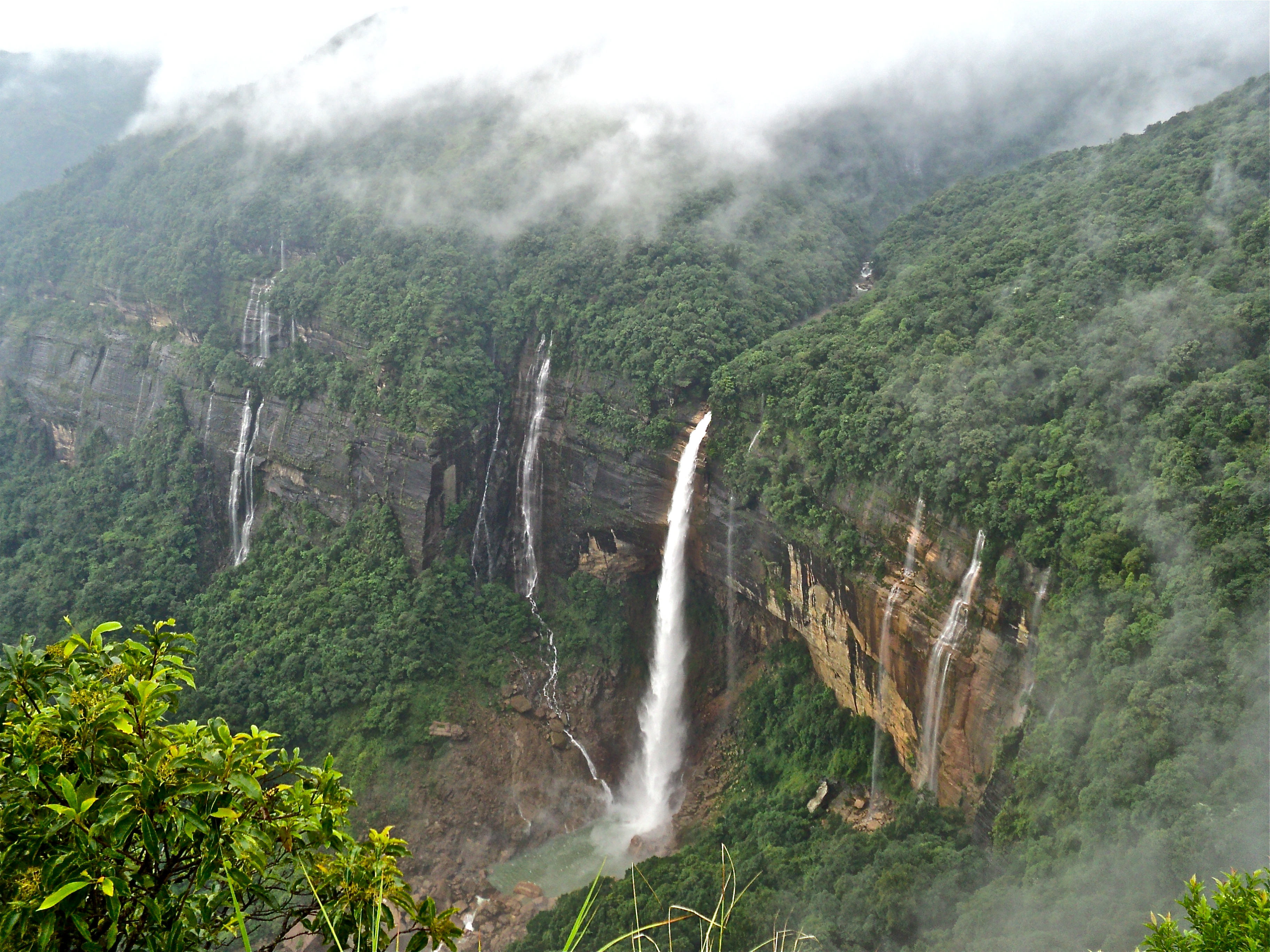 2 Nights 3 Days Meghalaya Tour Package Gallery